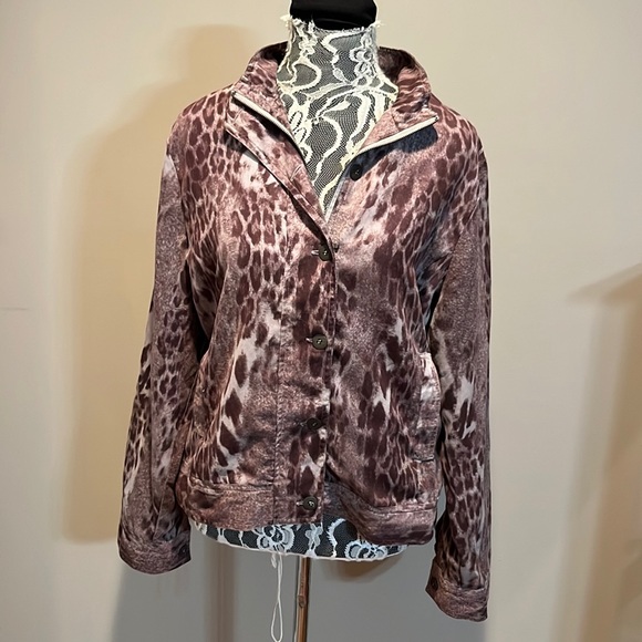 erin london Jackets & Blazers - Erin London Animal Print Lightweight Jacket